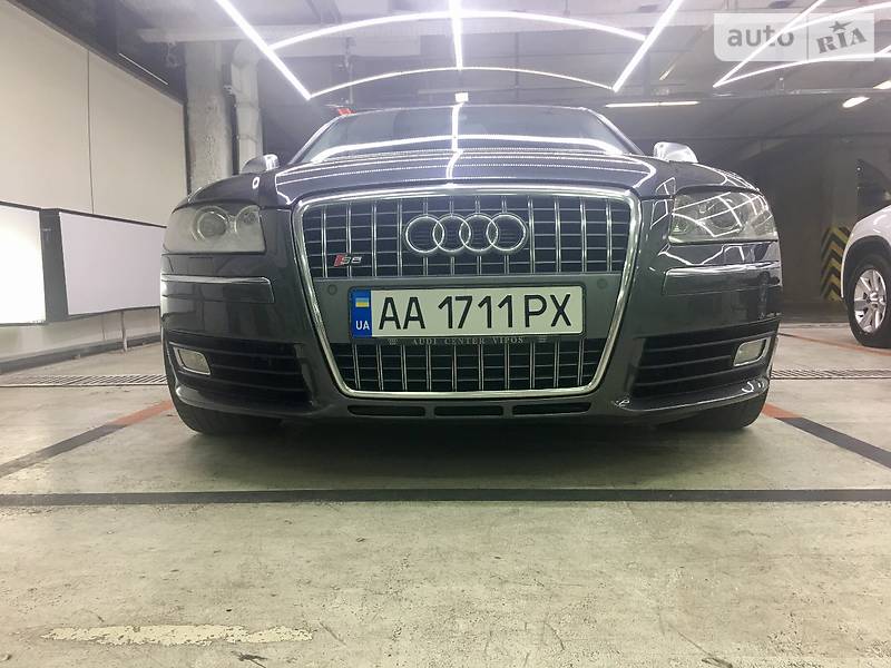 Audi S8 2008 в Киеве фото 43 Audi S8 2008 в Киеве