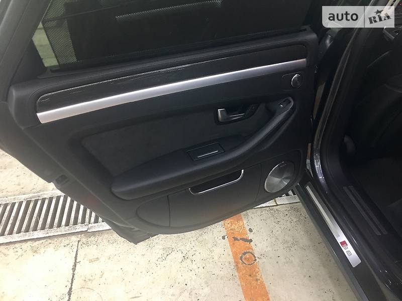 Audi S8 2008 в Киеве фото 84 Audi S8 2008 в Киеве