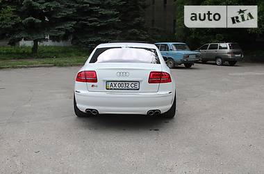 Седан Audi S8 2009 в Харькове