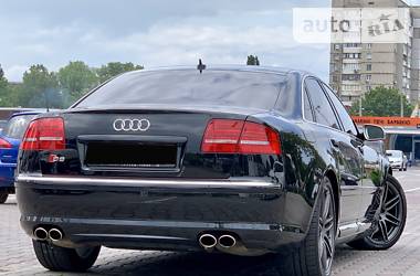 Седан Audi S8 2007 в Одессе