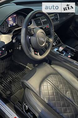 Седан Audi S8 2015 в Виноградове