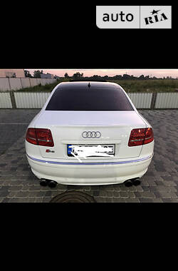 Седан Audi S8 2008 в Харькове