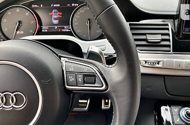 Седан Audi S8 2013 в 