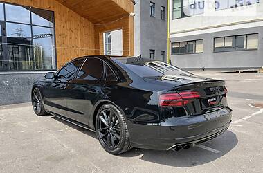 Седан Audi S8 2016 в Киеве