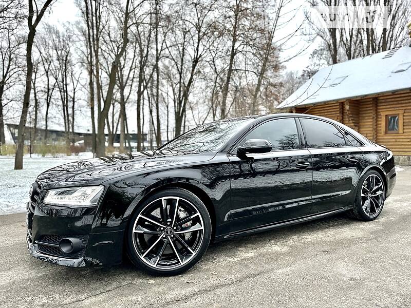 Седан Audi S8 2016 в Киеве фото 5 Седан Audi S8 2016 в Киеве
