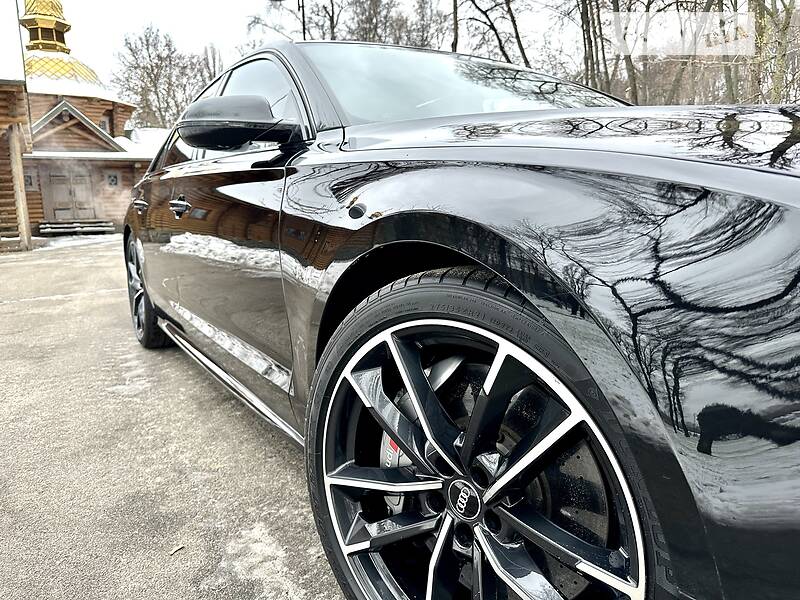 Седан Audi S8 2016 в Киеве фото 17 Седан Audi S8 2016 в Киеве
