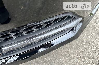 Седан Audi S8 2016 в 