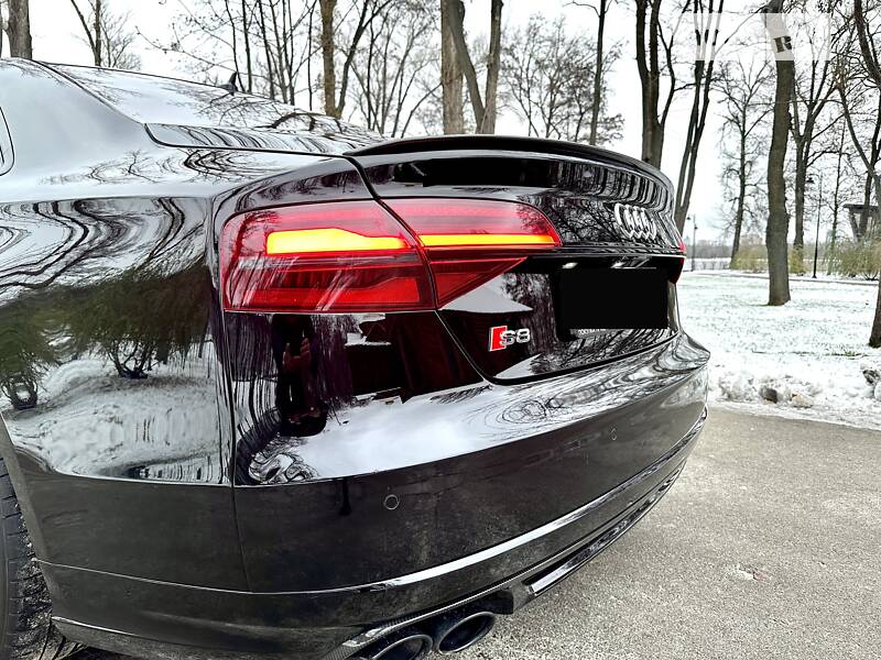 Седан Audi S8 2016 в Киеве фото 36 Седан Audi S8 2016 в Киеве