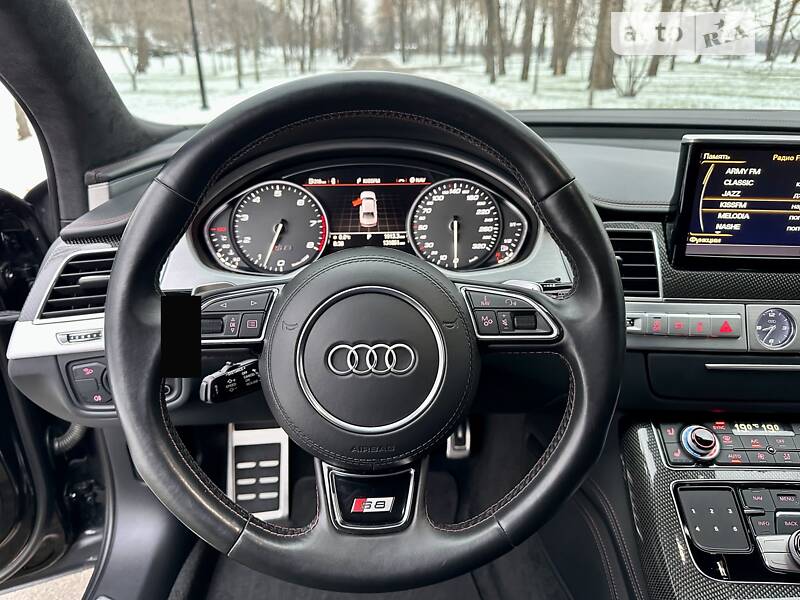 Седан Audi S8 2016 в Киеве фото 56 Седан Audi S8 2016 в Киеве