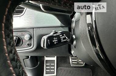 Седан Audi S8 2016 в 