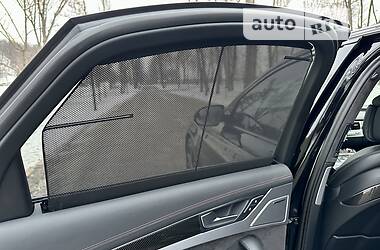 Седан Audi S8 2016 в 