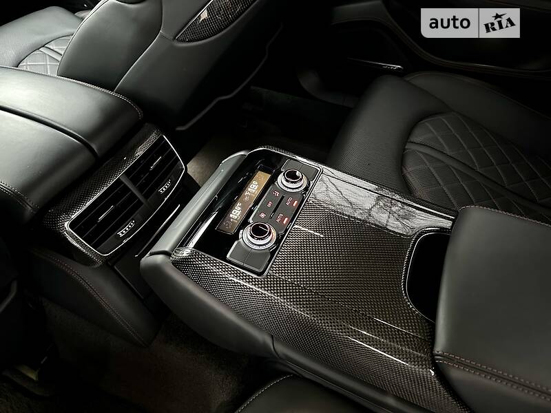 Седан Audi S8 2016 в Киеве фото 68 Седан Audi S8 2016 в Киеве