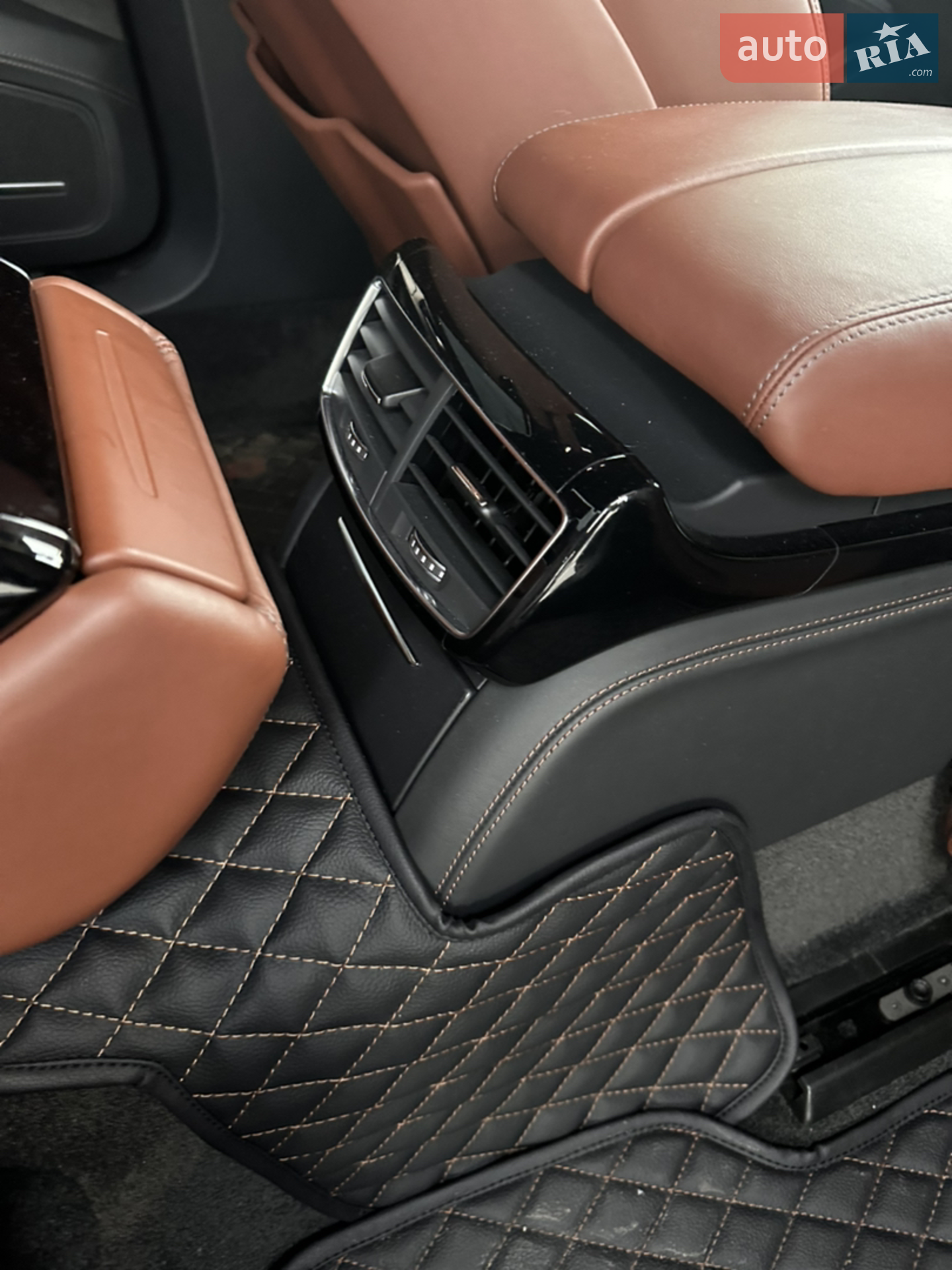 2014 Audi S8 - мініатюра 21