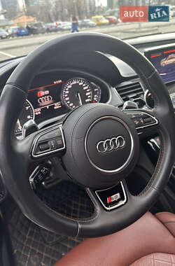 Седан Audi S8 2014 в 