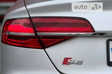 Седан Audi S8 2014 в Києві