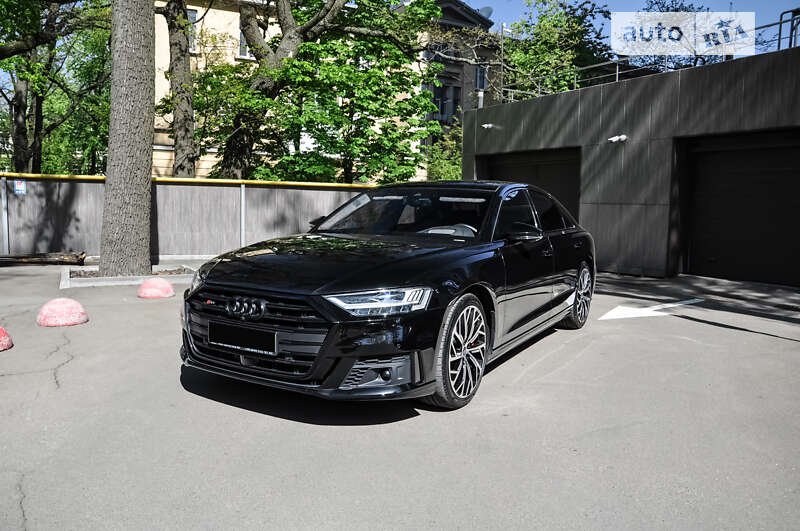 Седан Audi S8 2021 в Києві