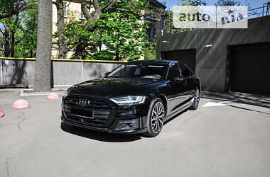 Седан Audi S8 2021 в Киеве