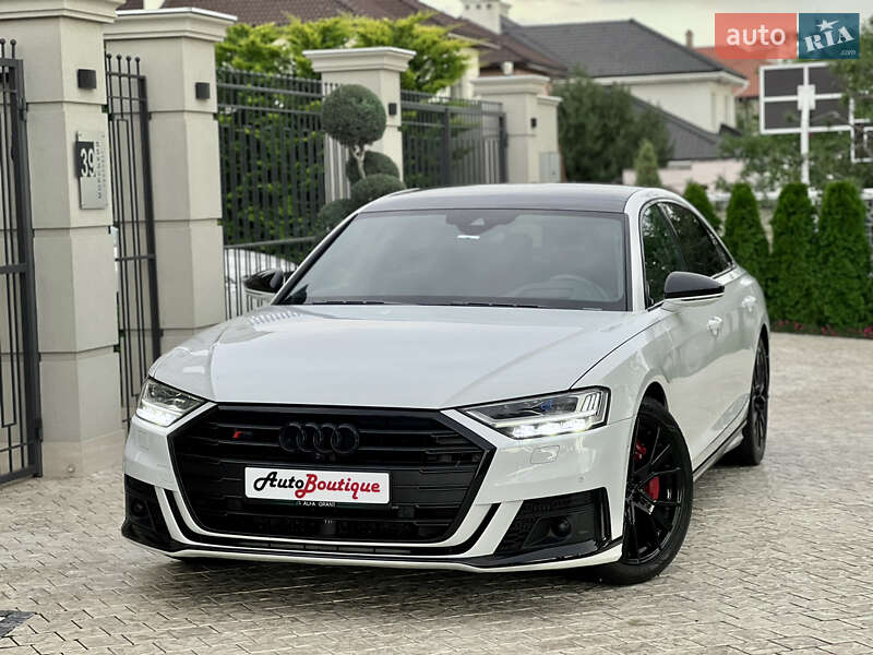 Седан Audi S8 2020 в Одесі