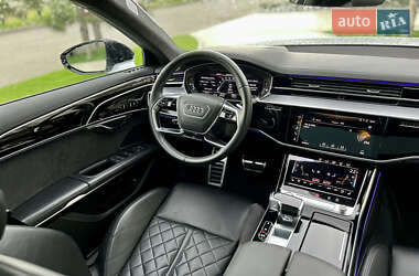 Седан Audi S8 2020 в 