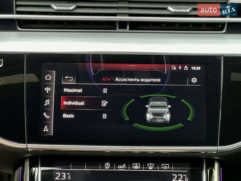 Седан Audi S8 2020 в Одесі