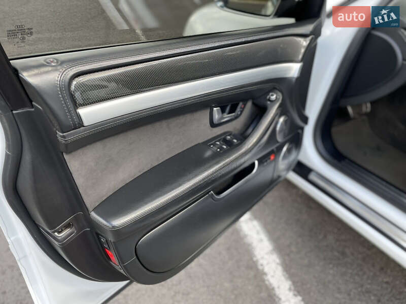 Седан Audi S8 2008 в Одессе