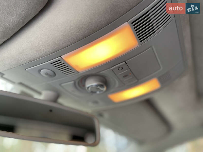 Седан Audi S8 2008 в Одессе