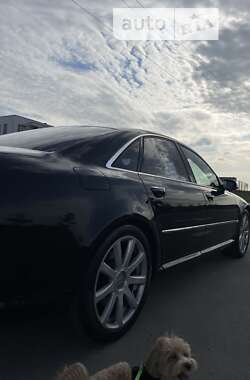 Седан Audi S8 2007 в 