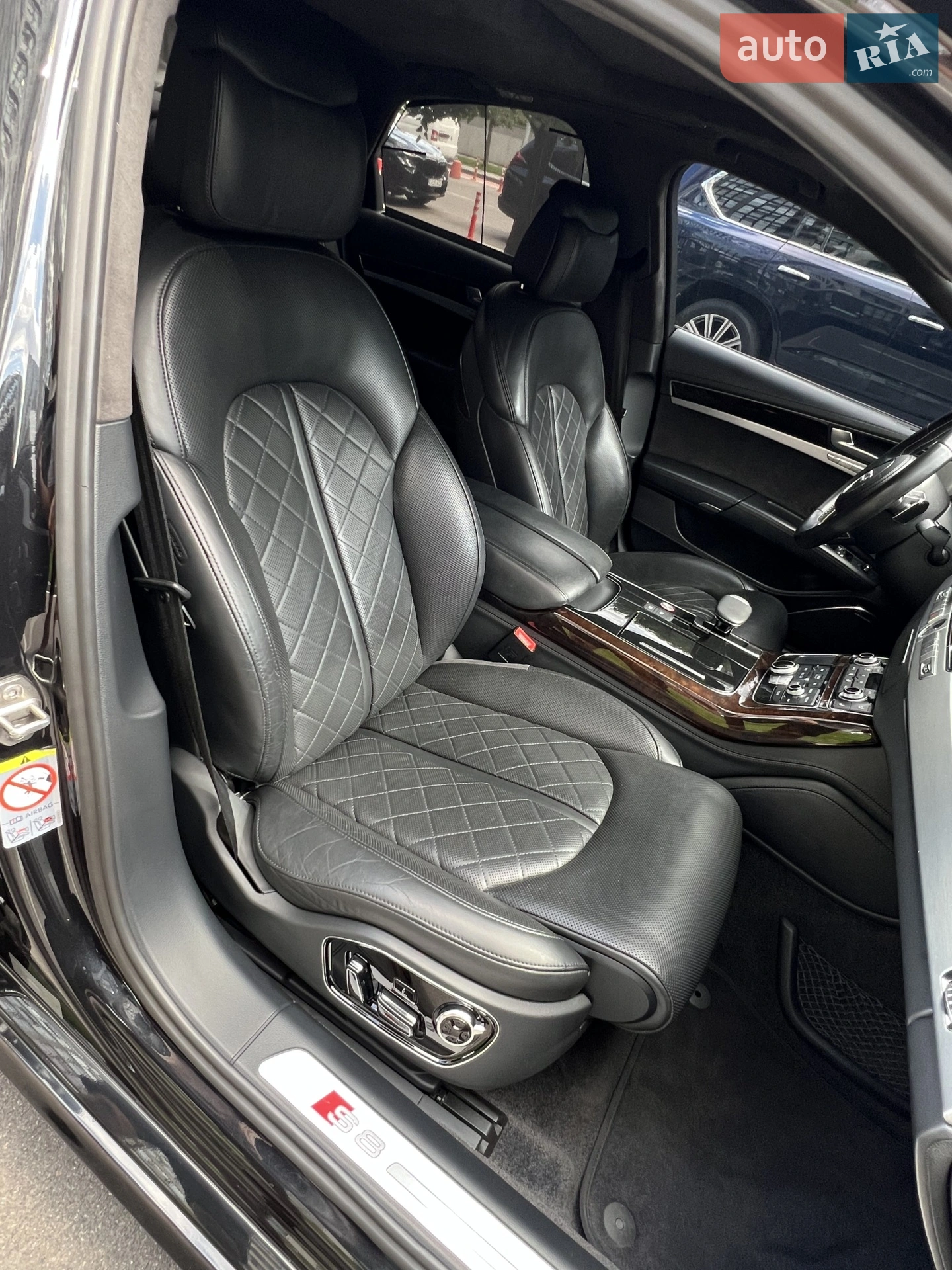 2012 Audi S8 - мініатюра 33