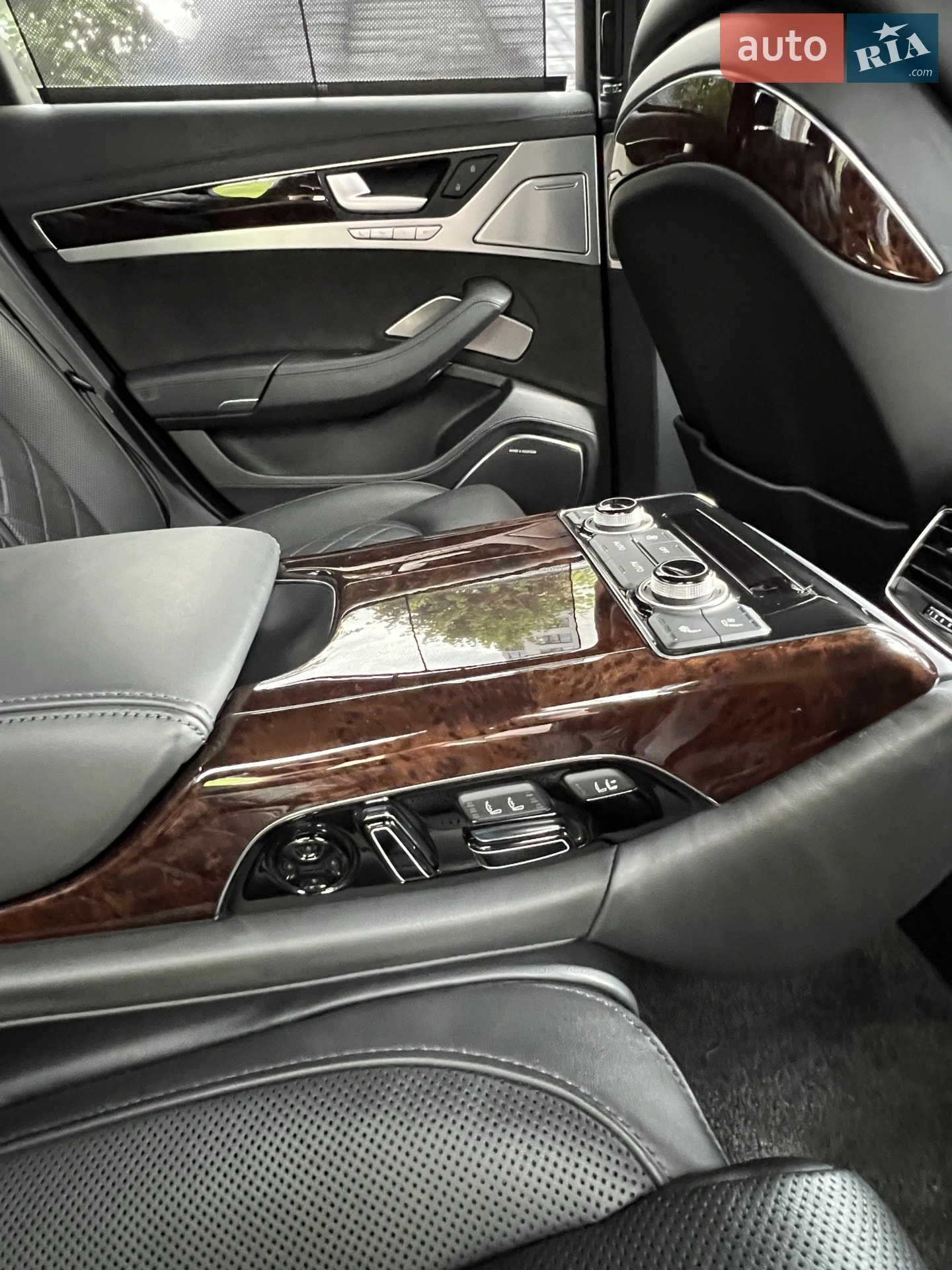 2012 Audi S8 - мініатюра 43