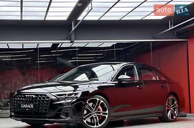 Седан Audi S8 2024 в Києві