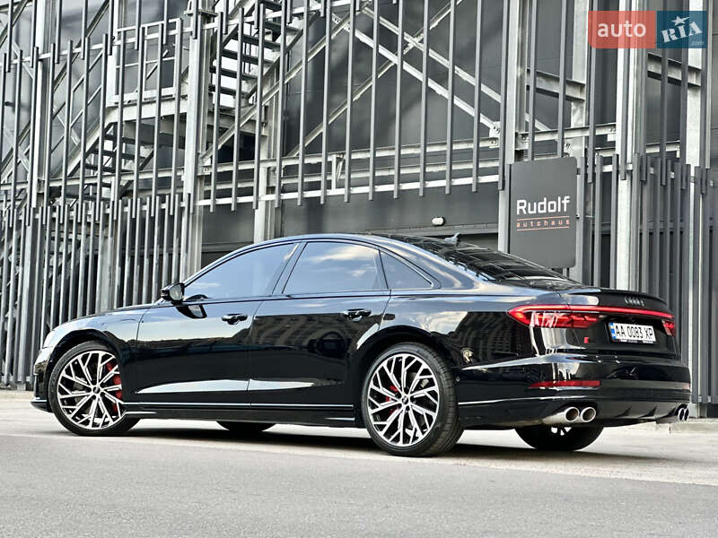Седан Audi S8 2021 в Києві