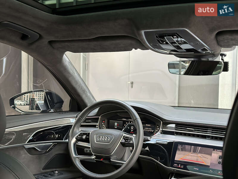 Седан Audi S8 2021 в Києві