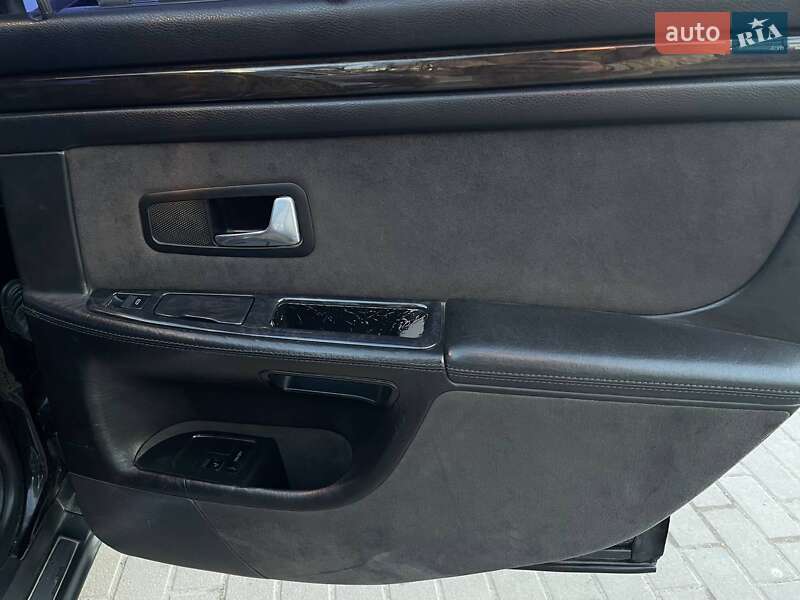 Седан Audi S8 2000 в Тернополе
