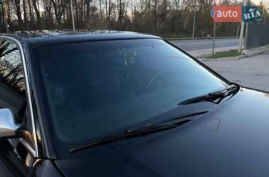 Седан Audi S8 2000 в 
