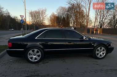 Седан Audi S8 2000 в 