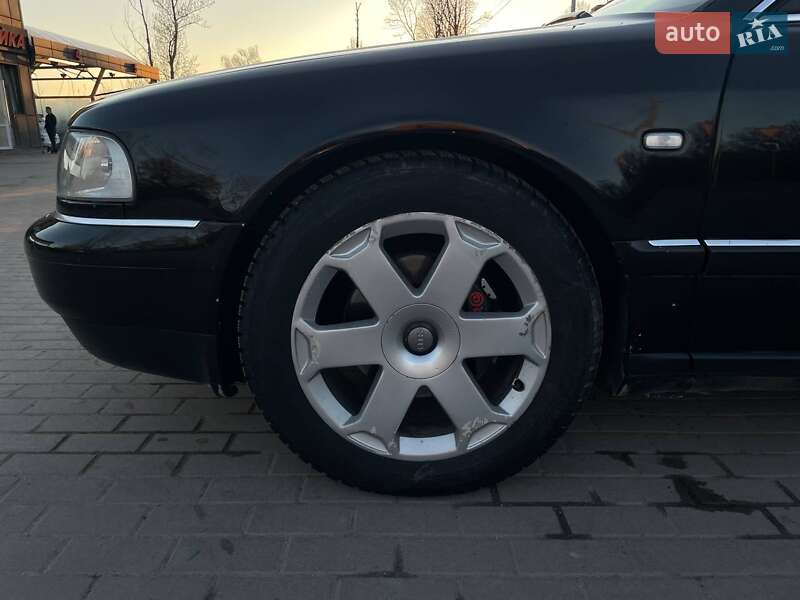 Седан Audi S8 2000 в Тернополе