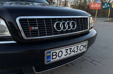 Седан Audi S8 2000 в 