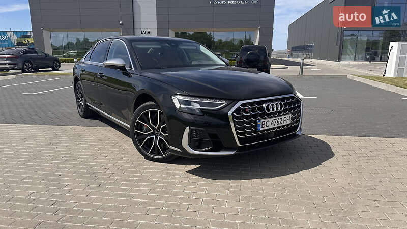 Audi S8 2022