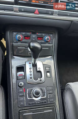 Седан Audi S8 2008 в 