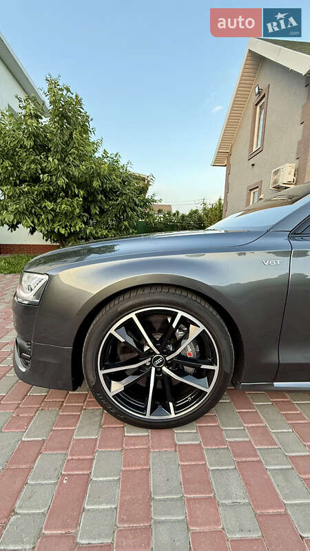 Седан Audi S8 2016 в Одессе