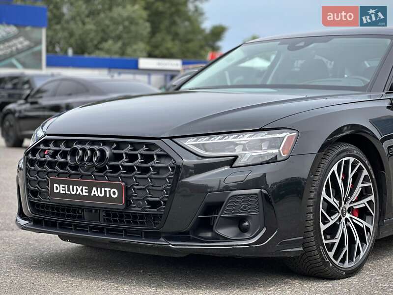 Седан Audi S8 2022 в Киеве