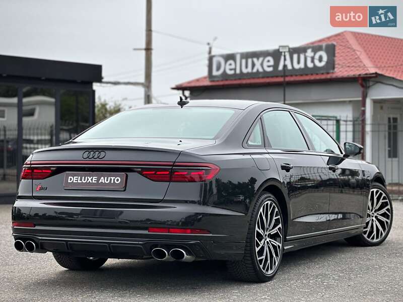 Седан Audi S8 2022 в Киеве
