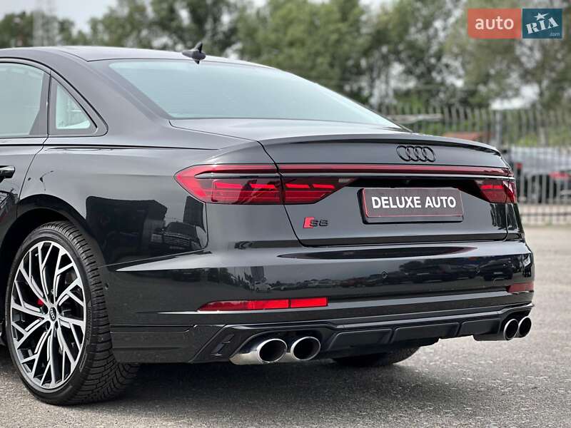 Седан Audi S8 2022 в Киеве