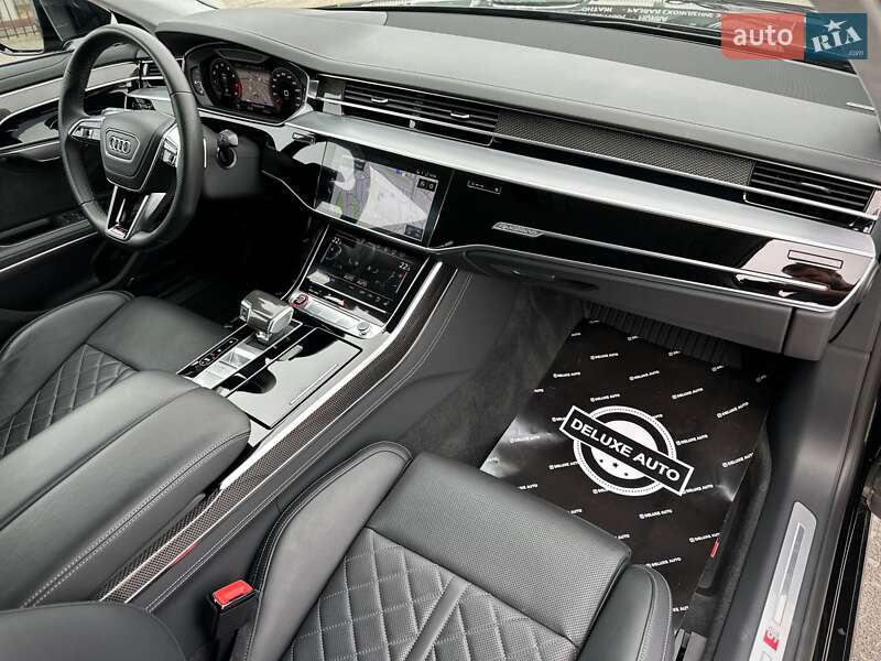 Седан Audi S8 2022 в Киеве