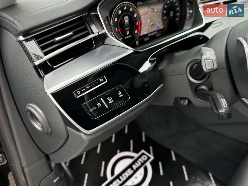 Седан Audi S8 2022 в Киеве
