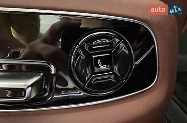 Седан Audi S8 2024 в 