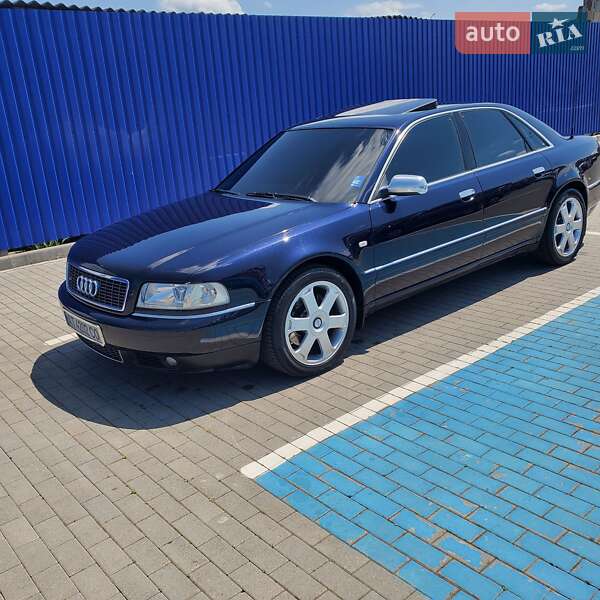 Седан Audi S8 1999 в Калуше Седан Audi S8 1999 в Калуше