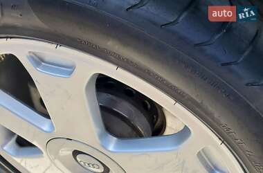 Седан Audi S8 1999 в Калуше