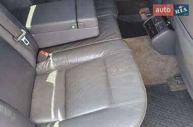 Седан Audi S8 1999 в 