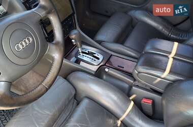 Седан Audi S8 1999 в 